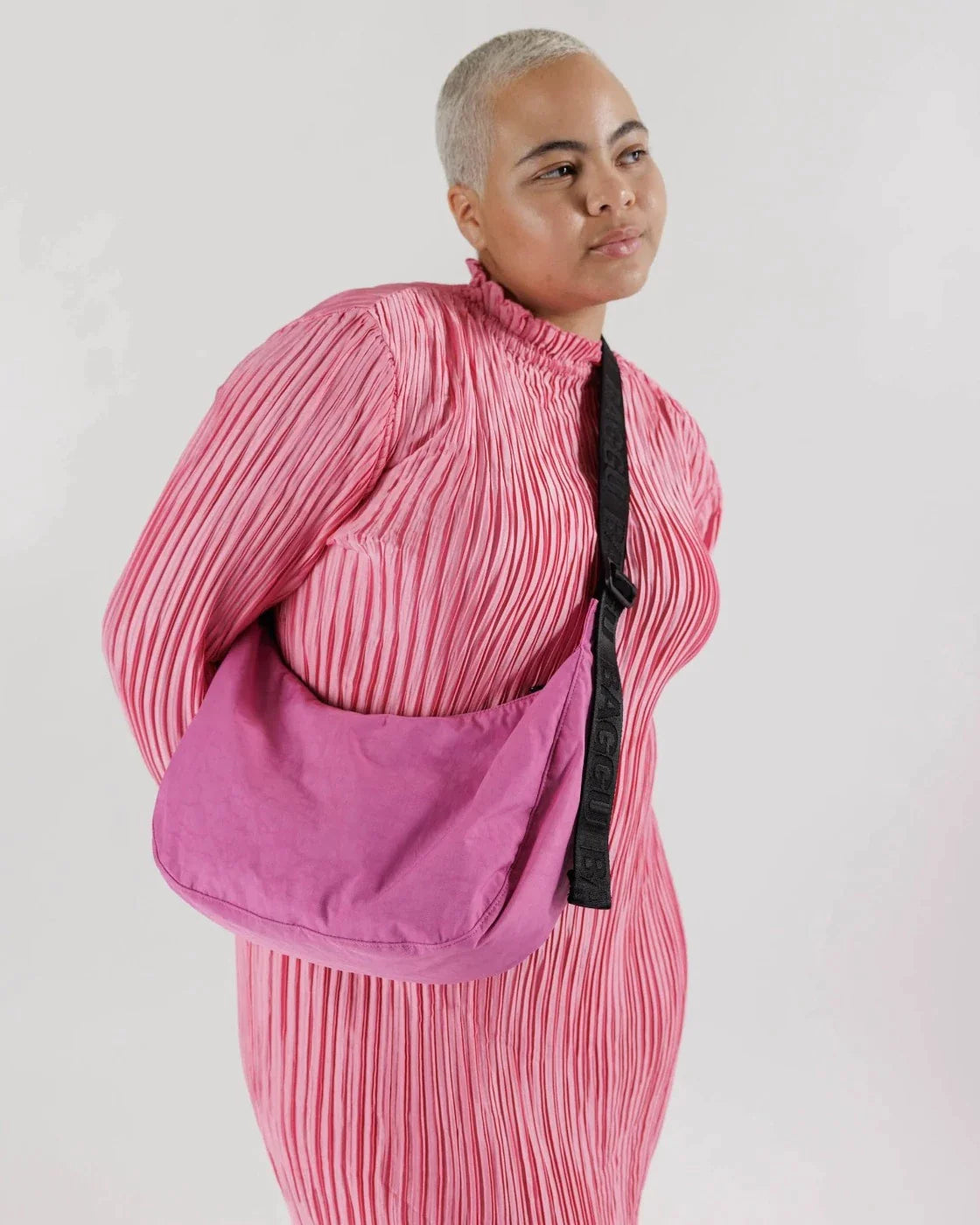 BAGGU Medium Crescent Bag - Extra Pink