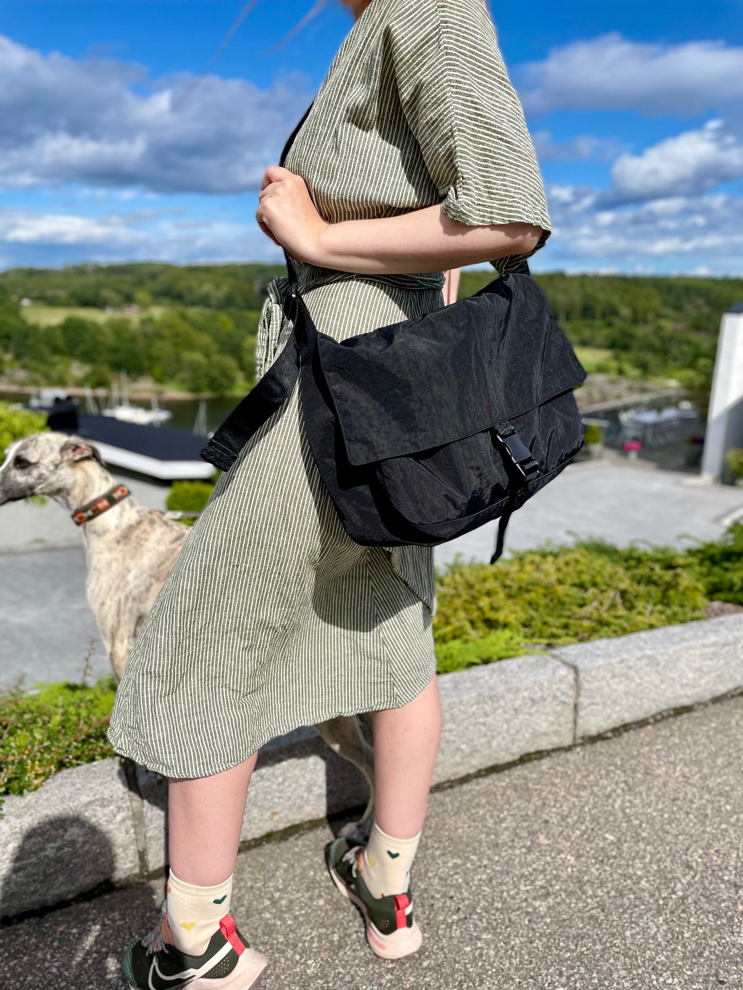 BAGGU Nylon Messenger Bag - Black