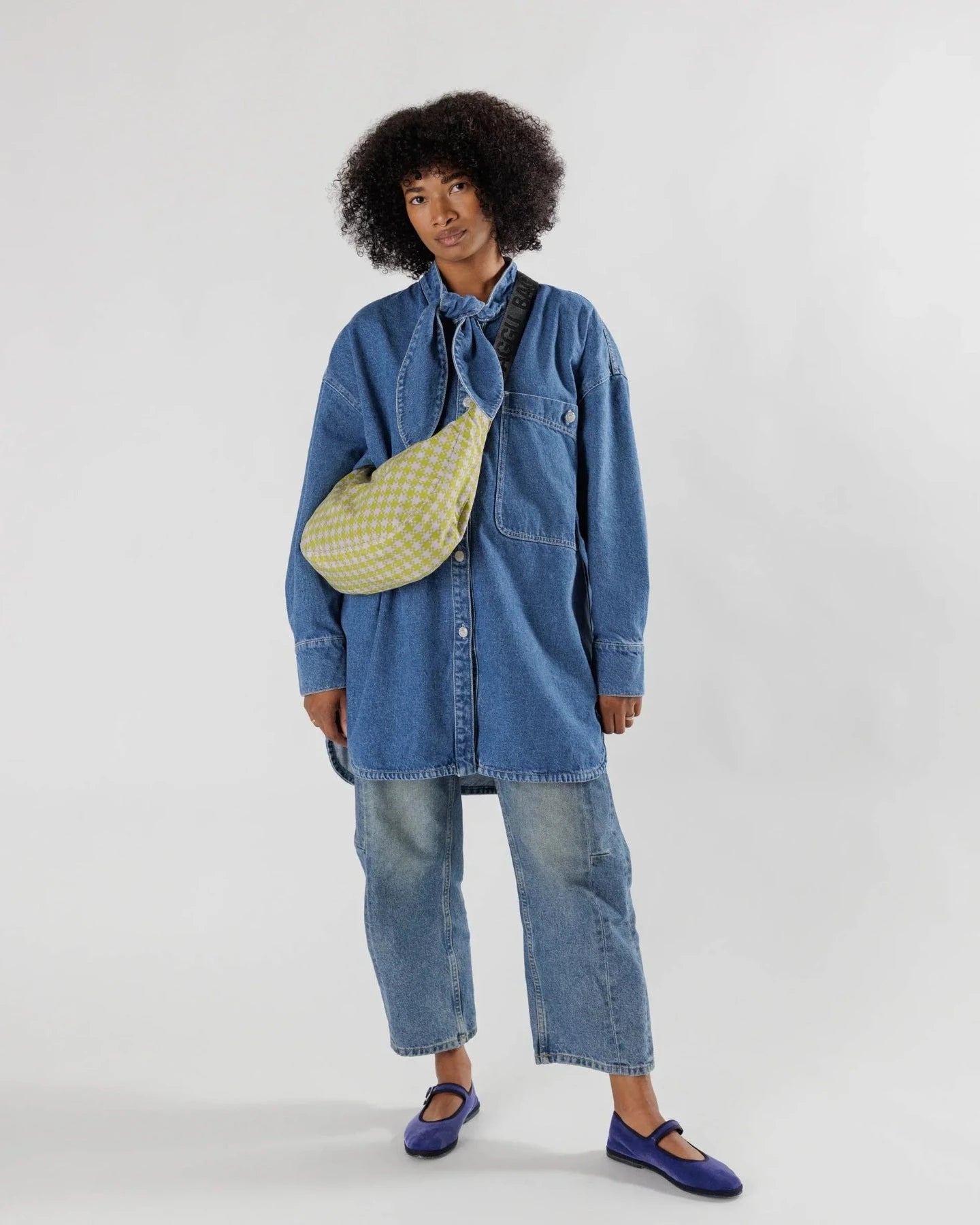 BAGGU Medium Crescent Bag - Pink Pistachio Pixel Gingham