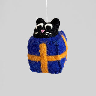 Roland, Katt i Gave - Fair trade Julepynt
