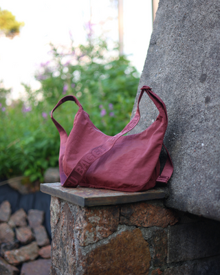 BAGGU Medium Crescent Bag - Mahogany