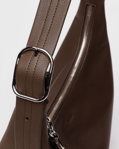 BAGGU Recycled Leather Shoulder Bag - Brown