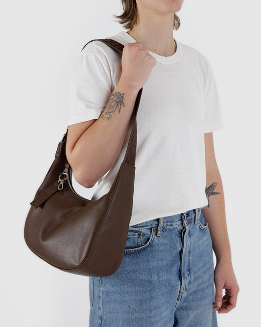 BAGGU Recycled Leather Crescent Bag Medium - Brown
