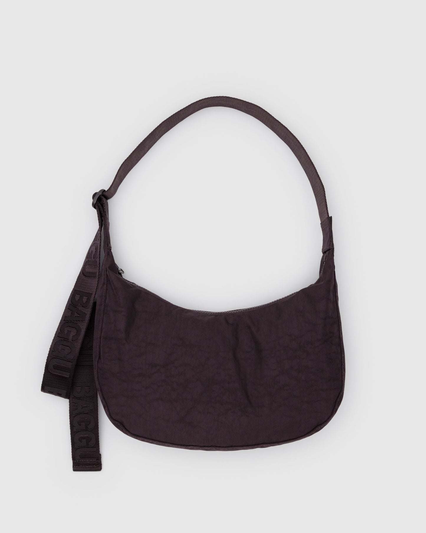 BAGGU Medium Crescent Bag - Chocolate Plum