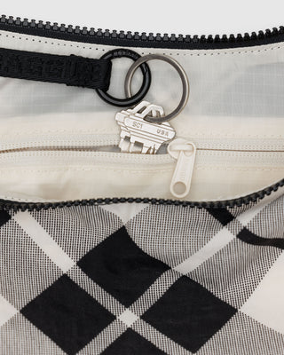 BAGGU Medium Crescent Bag - Mixed Plaid