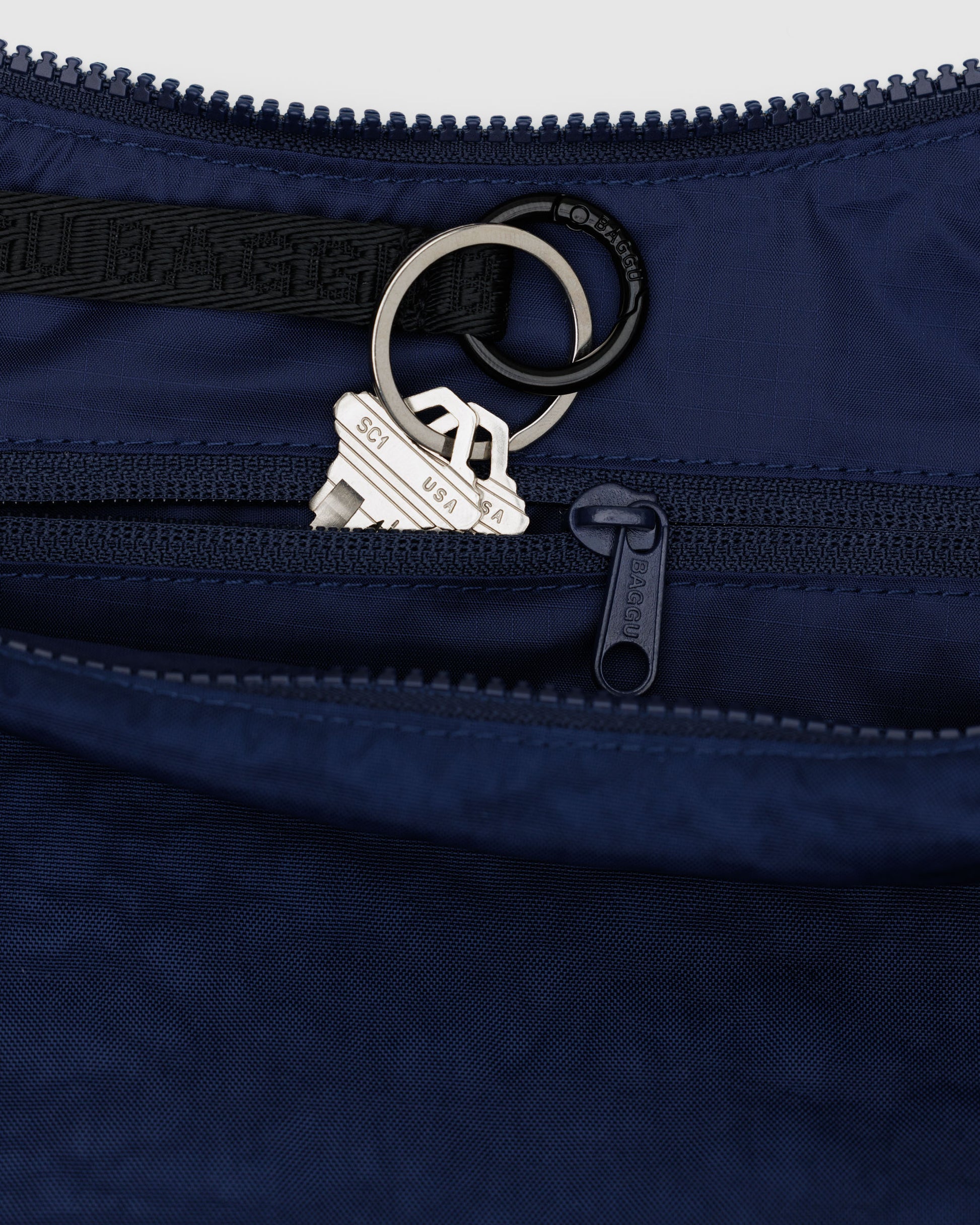 BAGGU Medium Crescent Bag - Navy