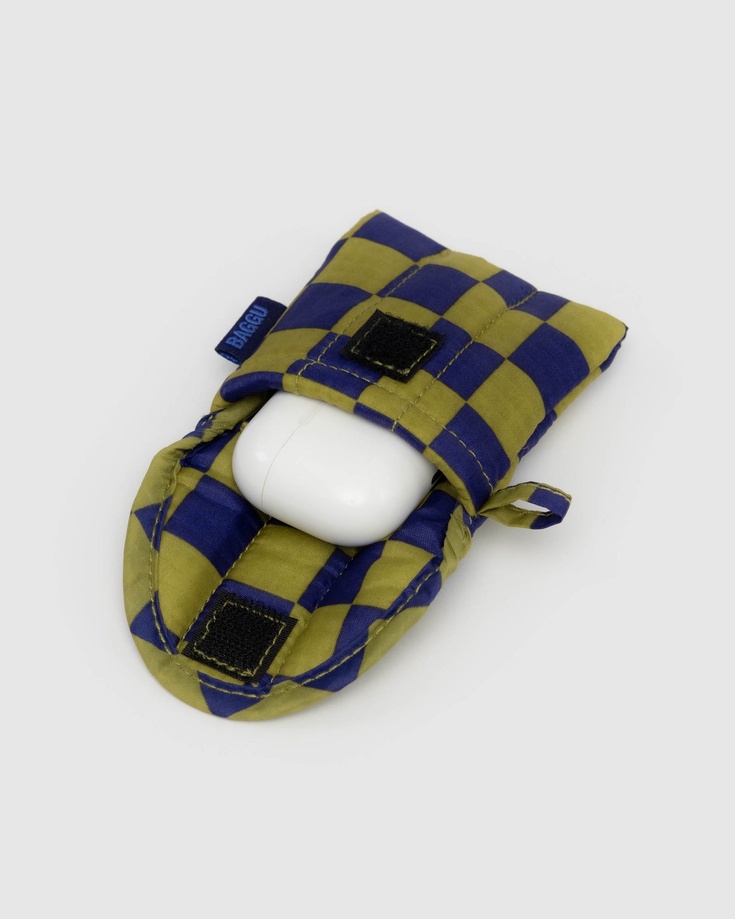 BAGGU Puffy Earbuds Case - Pear Navy Check