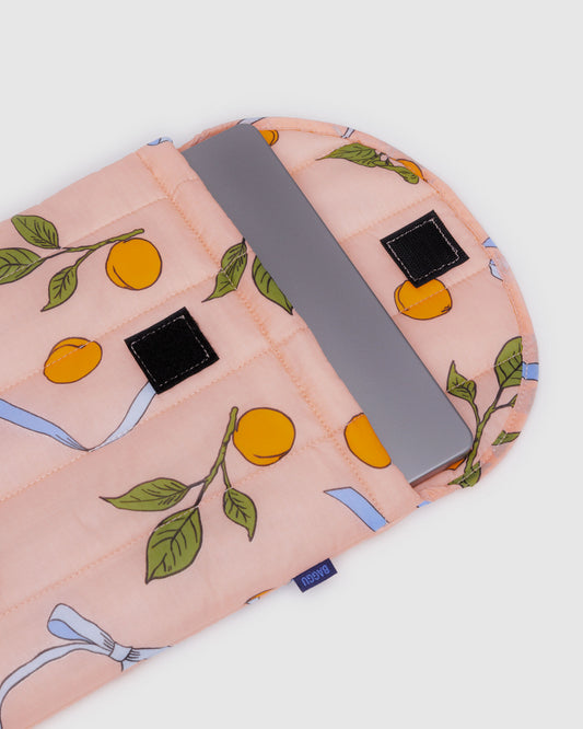 BAGGU Puffy Laptop Sleeve 13"/14" - Apricots & Ribbons