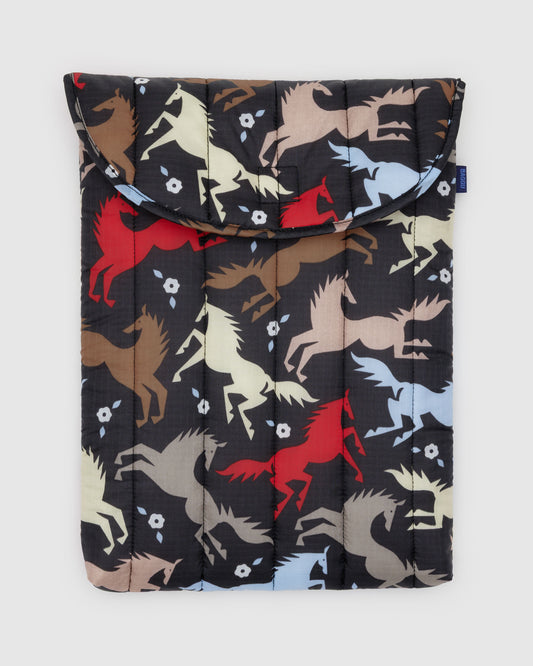 BAGGU Puffy Laptop Sleeve 16" - Horse Cut Outs