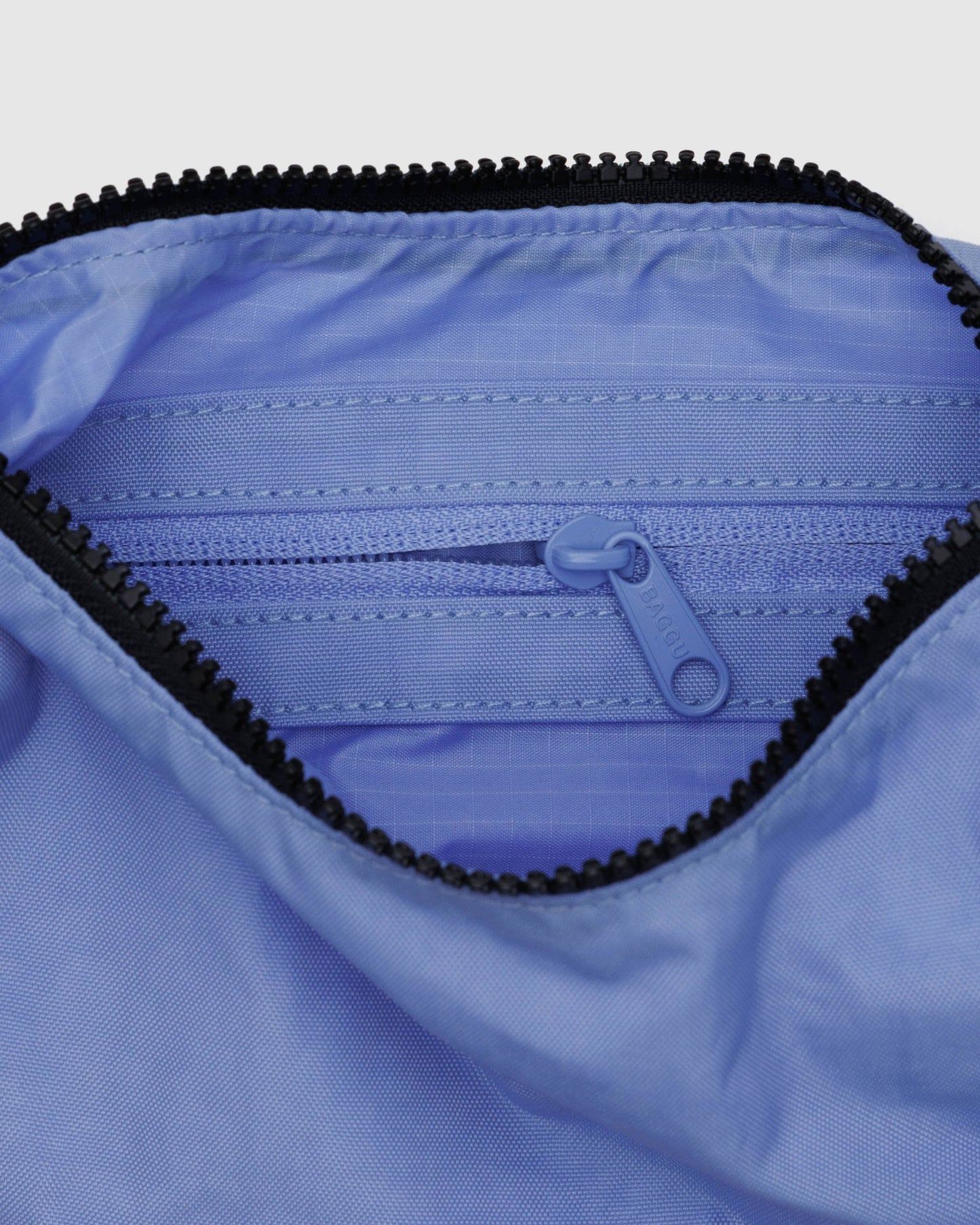BAGGU Small Crescent Bag - Cornflower