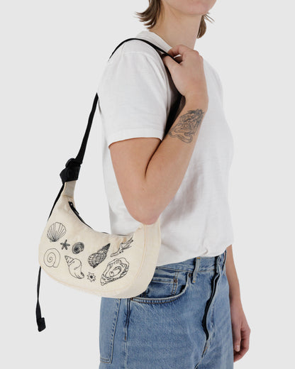 BAGGU Small Crescent Bag - Embroidered Shells