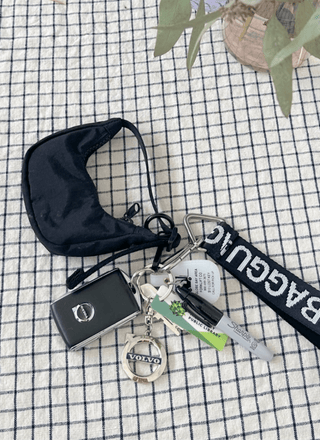BAGGU - BAGGU Crescent Bag Charm - Black - COLORPOP