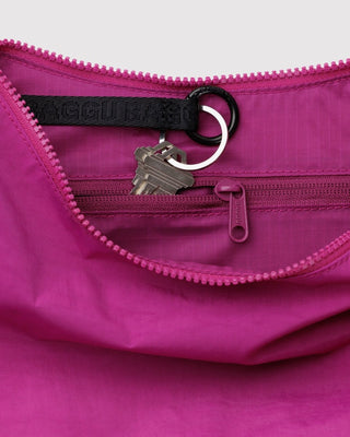 BAGGU - BAGGU Medium Crescent Bag - Deep Fuchsia - COLORPOP