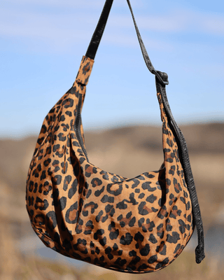 BAGGU - BAGGU Medium Crescent Bag - Leopard - COLORPOP