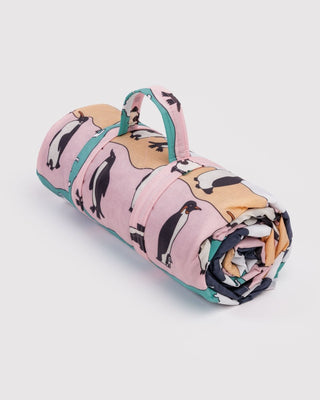 BAGGU - BAGGU Puffy Picnic Blanket - Penguin - COLORPOP