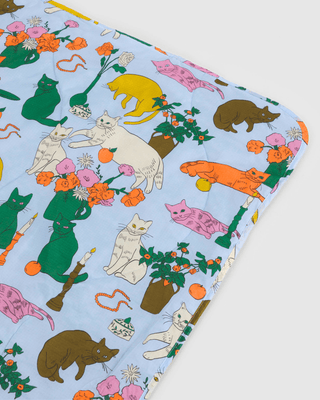 BAGGU - BAGGU Puffy Picnic Blanket - Table Cats - COLORPOP