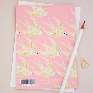 Elvira.v.v.Designs - Birds in Flight Kort – Soft Pink - COLORPOP