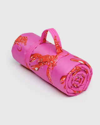 BAGGU Puffy Picnic Blanket - Pink Lobster