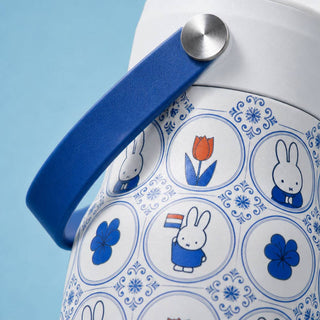 IZY Bottles - IZY Drikkeflaske med Sugerør - Delft Fliser Miffy - 900ml - COLORPOP