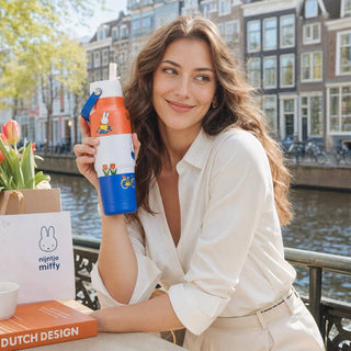 IZY Bottles - IZY Drikkeflaske med Sugerør - Miffy Oransje, Hvit, Blå 900ml - COLORPOP