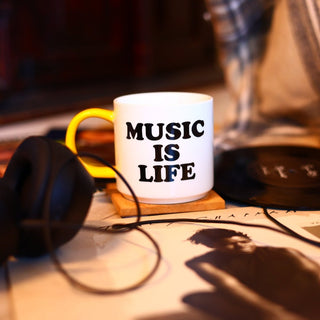 Magpie - Snoopy Kopp - Music is Life - COLORPOP
