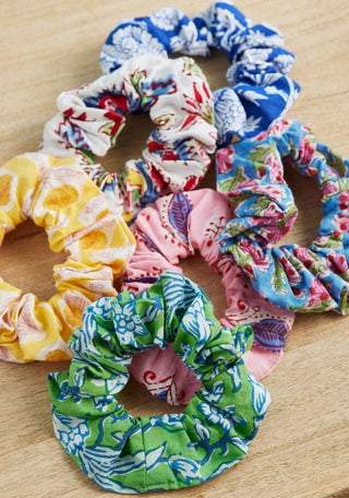 Namaste - Block Print Scrunchie - Fargerike Strikk - COLORPOP