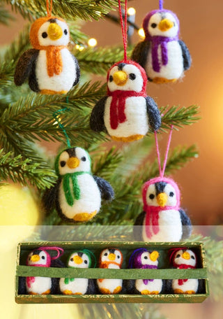 Namaste - Faire Trade Julepynt - Sett med 5 pingviner - COLORPOP