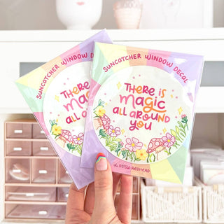 The Rosy Redhead - Magic Around You - Solfanger til vindu - COLORPOP