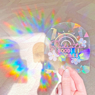 The Rosy Redhead - Radiate Good Vibes Suncatcher - Regnbue Vindusdekal - COLORPOP