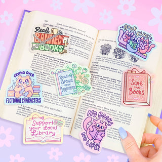 Turtle's Soup - Kitty Book Club - Klistremerke - COLORPOP