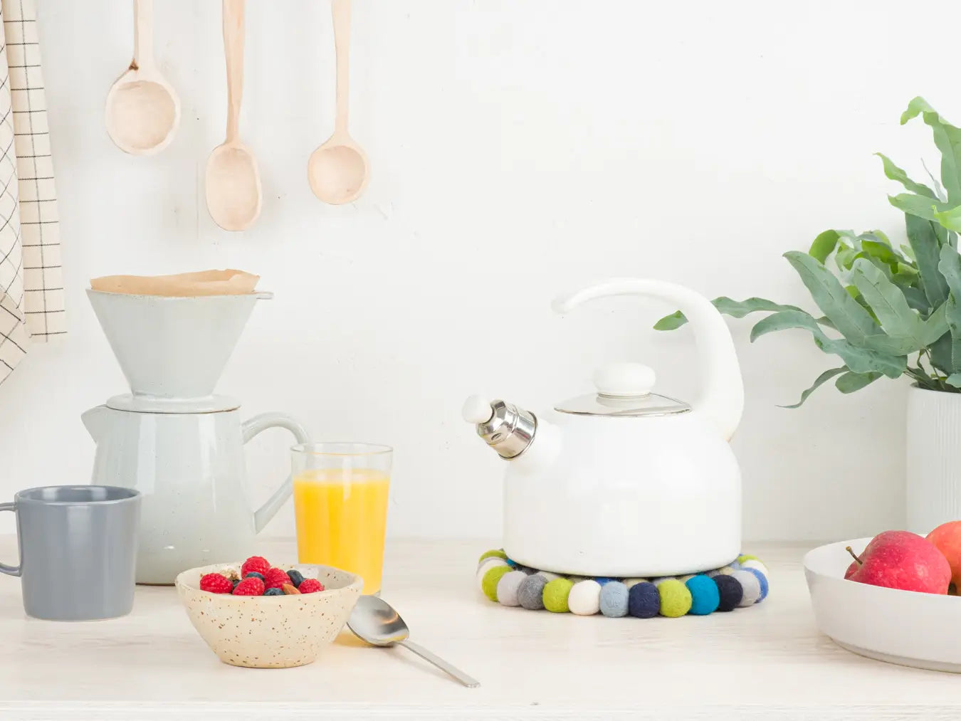 COLORPOP - Fair Trade Gryteunderlag i Ull - Multi Blå - COLORPOP